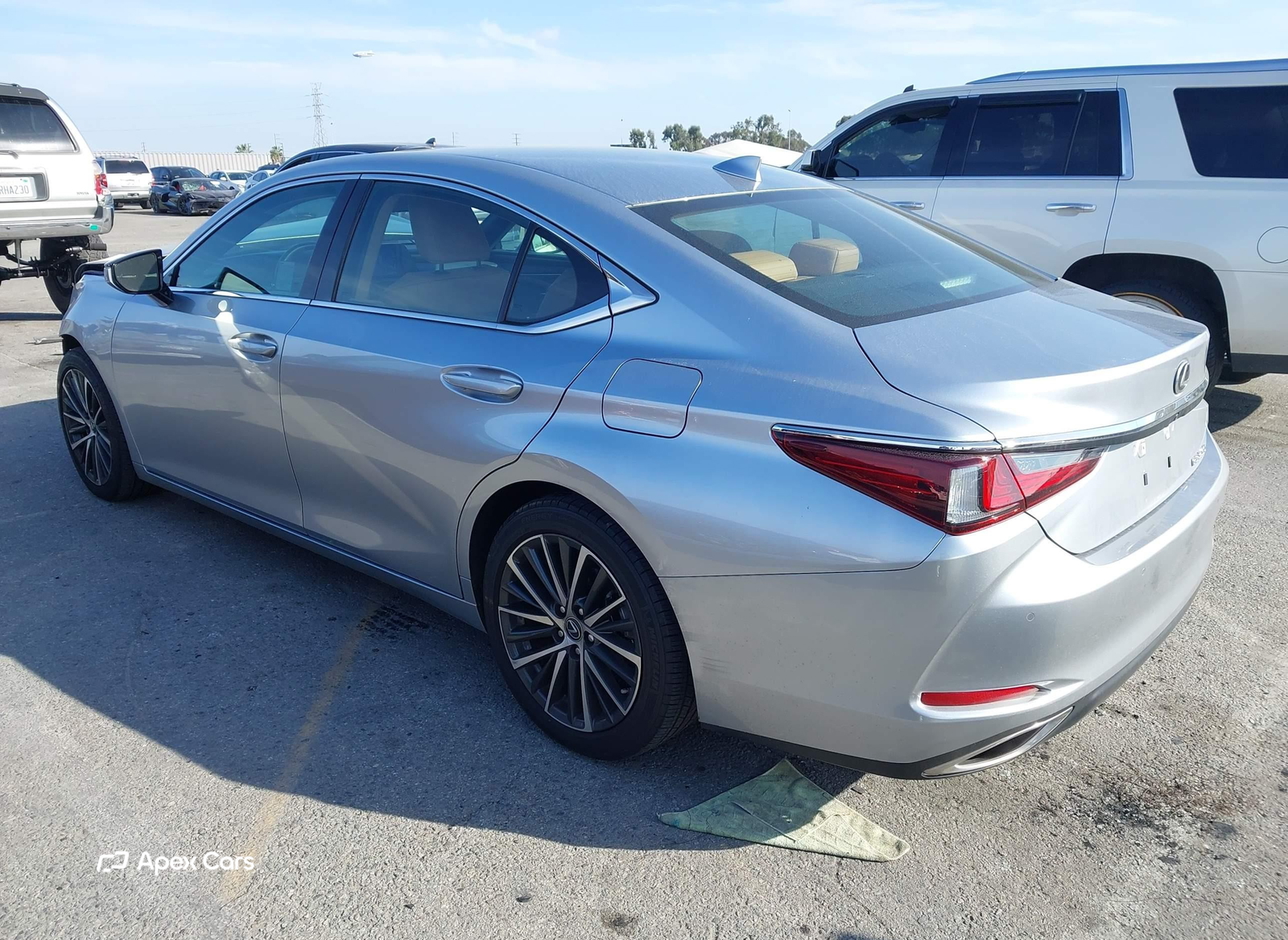 Lexus ES 2023