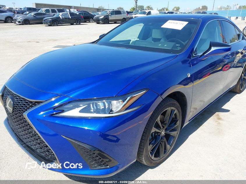 Lexus ES 2023