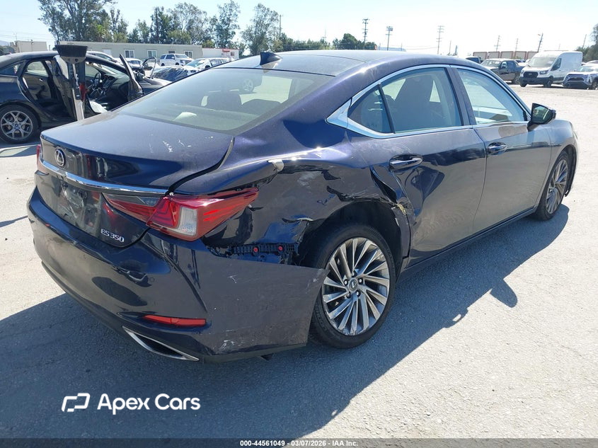 Lexus ES 2019