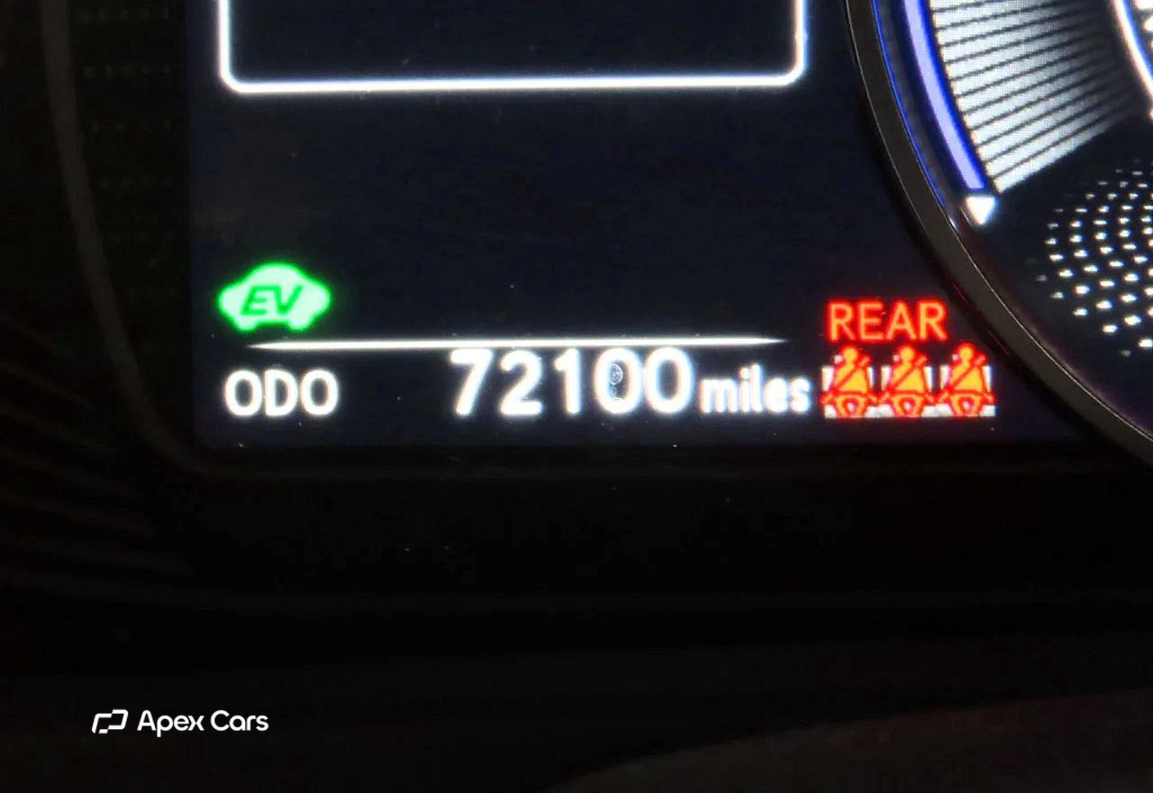 Lexus UX 2023