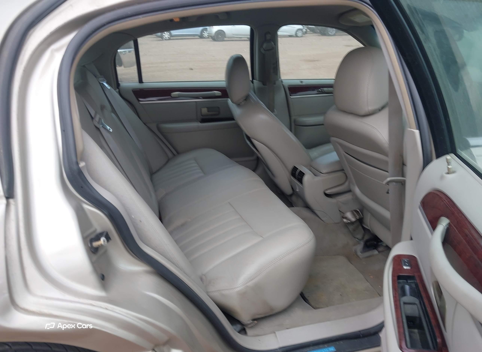 Lincoln Town Car 2005