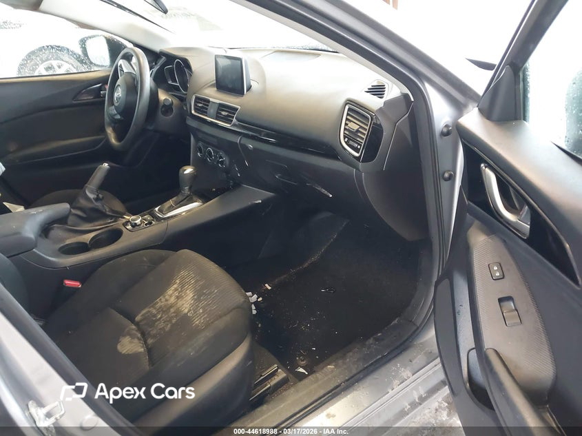 Mazda 3 2016
