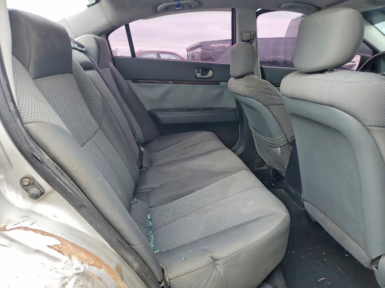 Mitsubishi Galant 2009