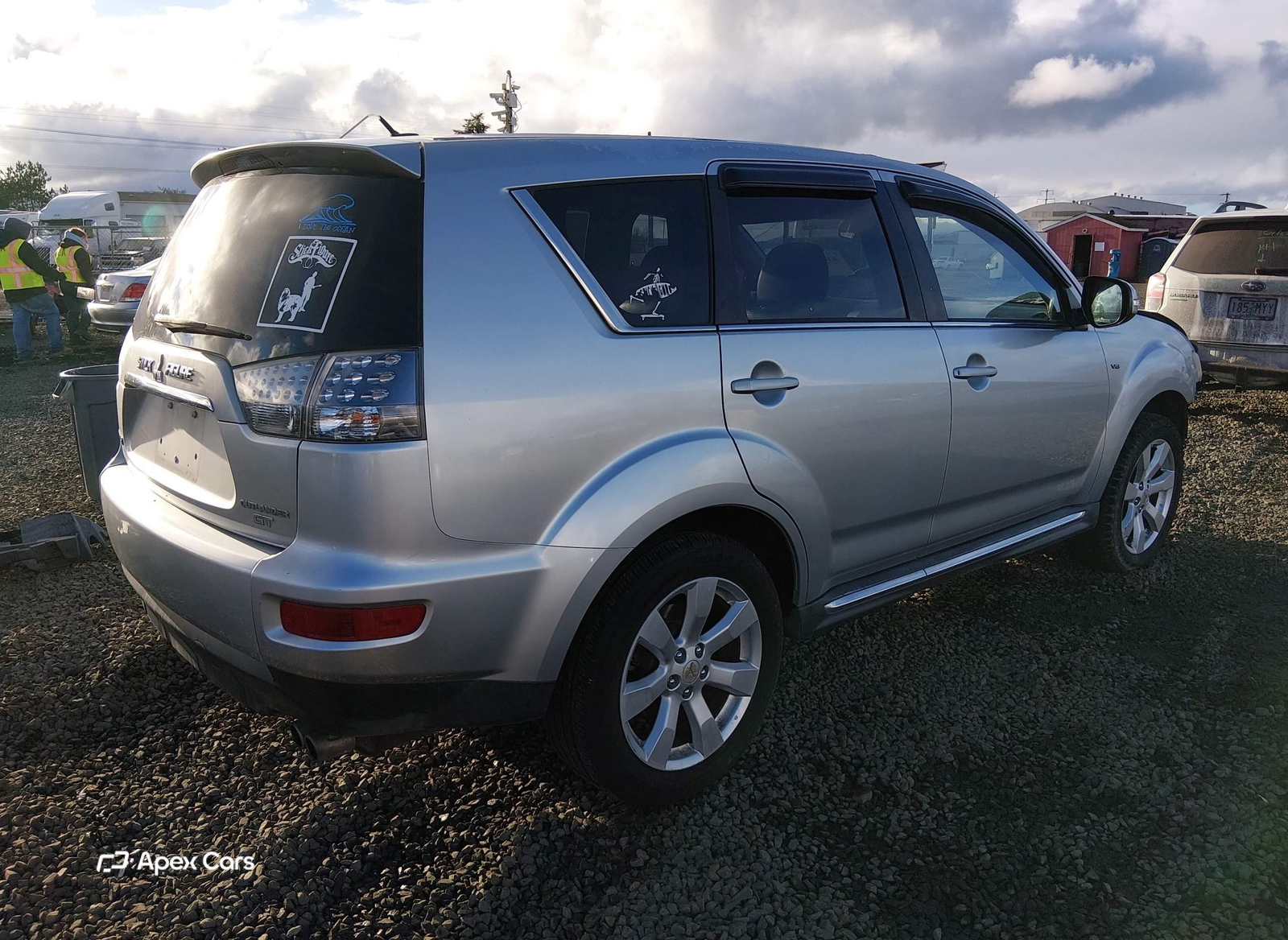 Mitsubishi Outlander 2011
