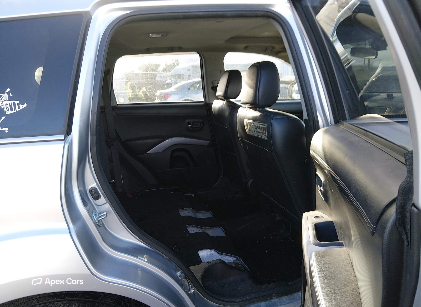 Mitsubishi Outlander 2011