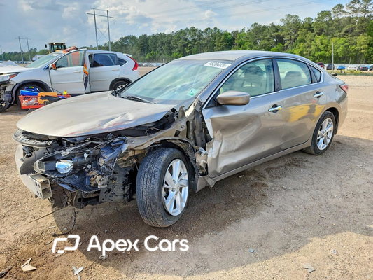 Nissan Altima 2015 - Image 1 of 5