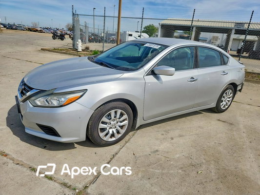 Nissan Altima 2016 - Zdjęcie 1 z 14