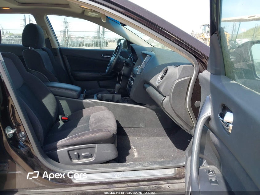 Nissan Maxima 2012