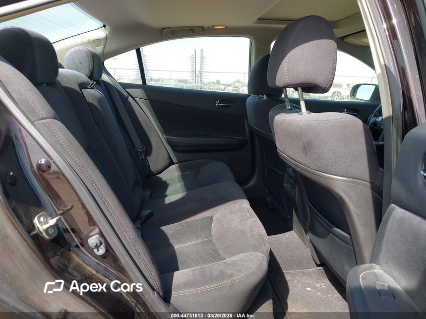 Nissan Maxima 2012