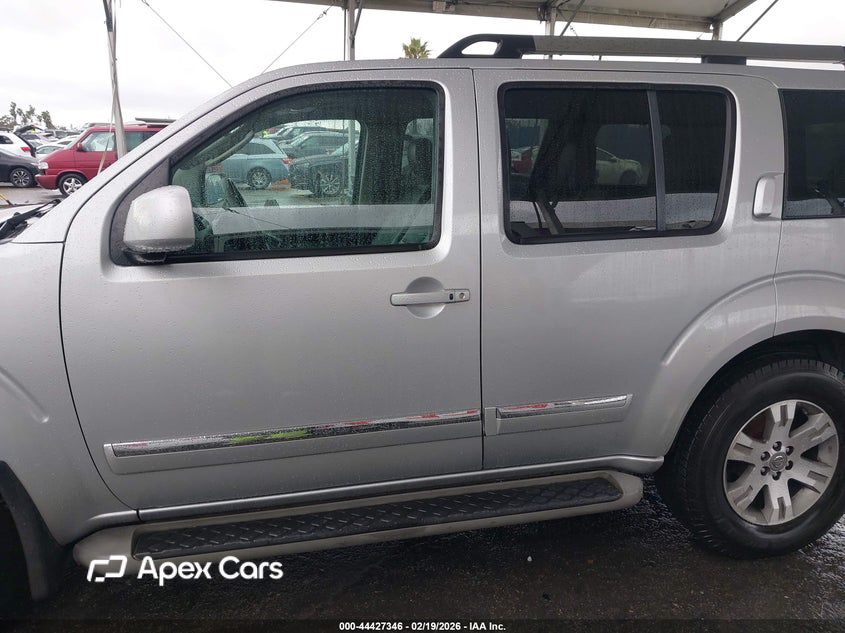 Nissan Pathfinder 2012