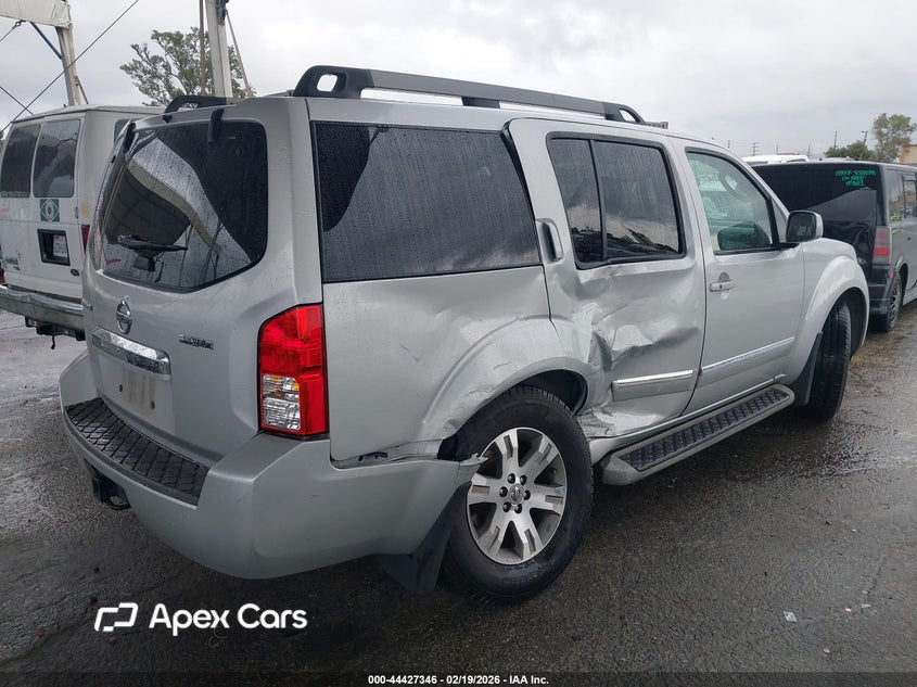 Nissan Pathfinder 2012