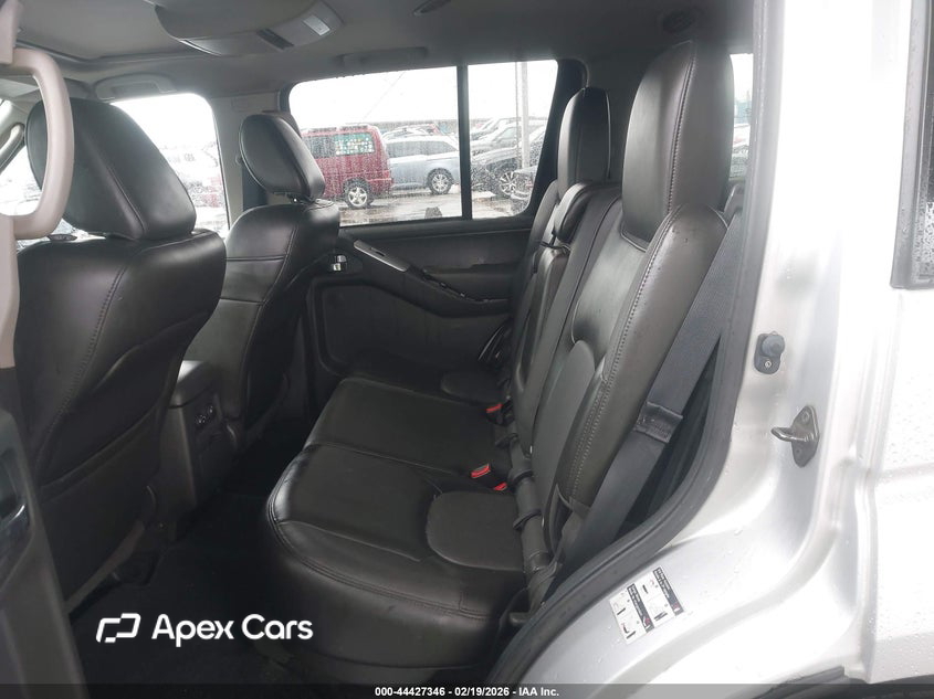 Nissan Pathfinder 2012