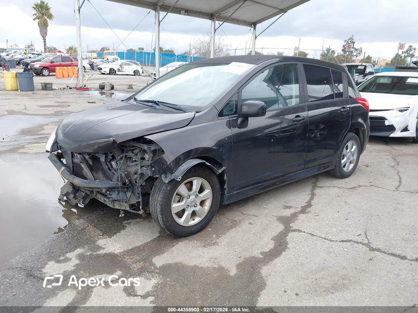 Nissan Versa 2011