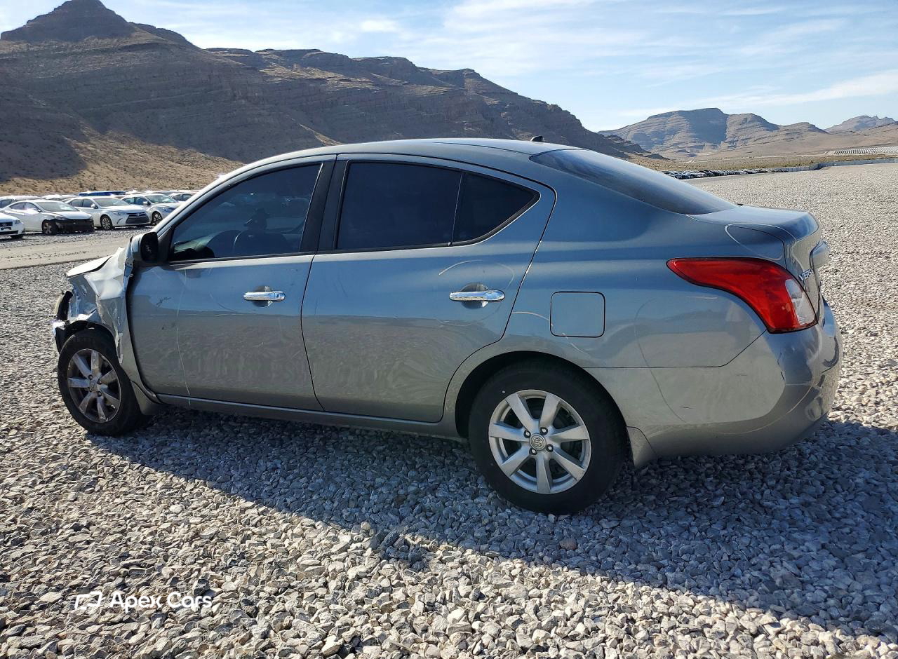 Nissan Versa 2012