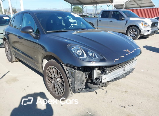 Porsche Macan 2018 - Image 1 of 17