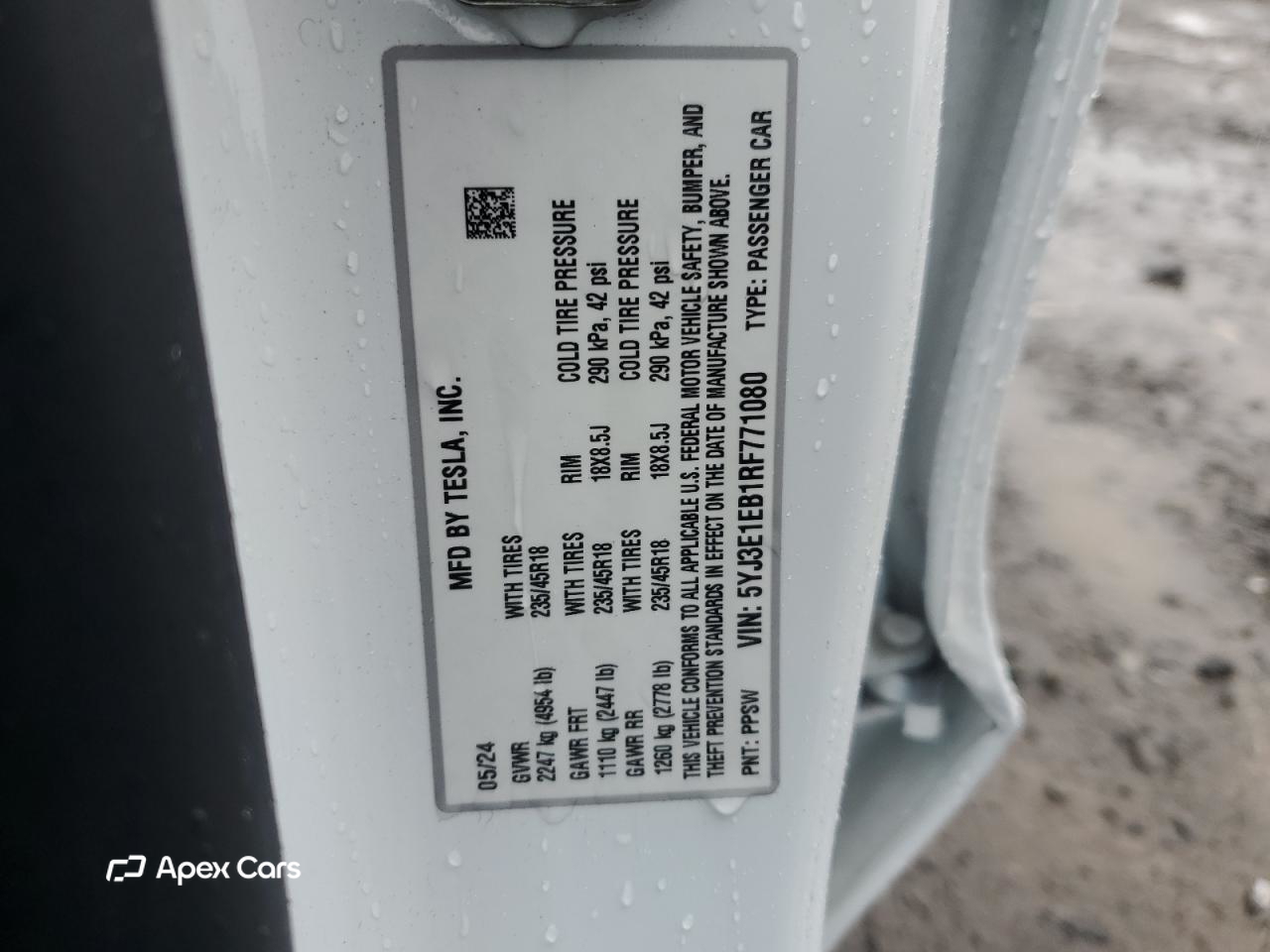 Tesla Model 3 2024