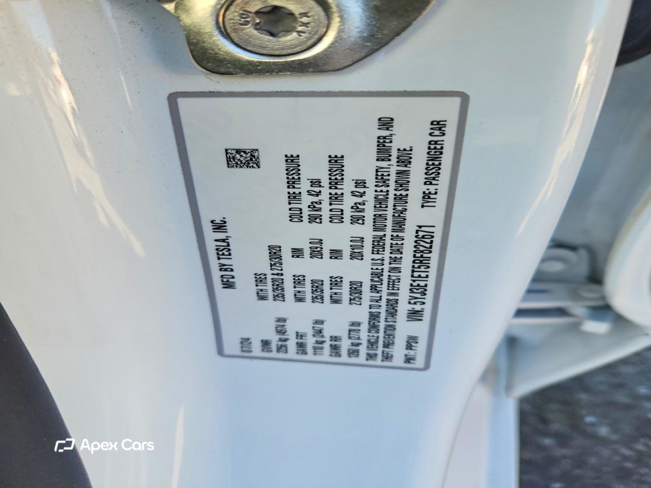 Tesla Model 3 2024
