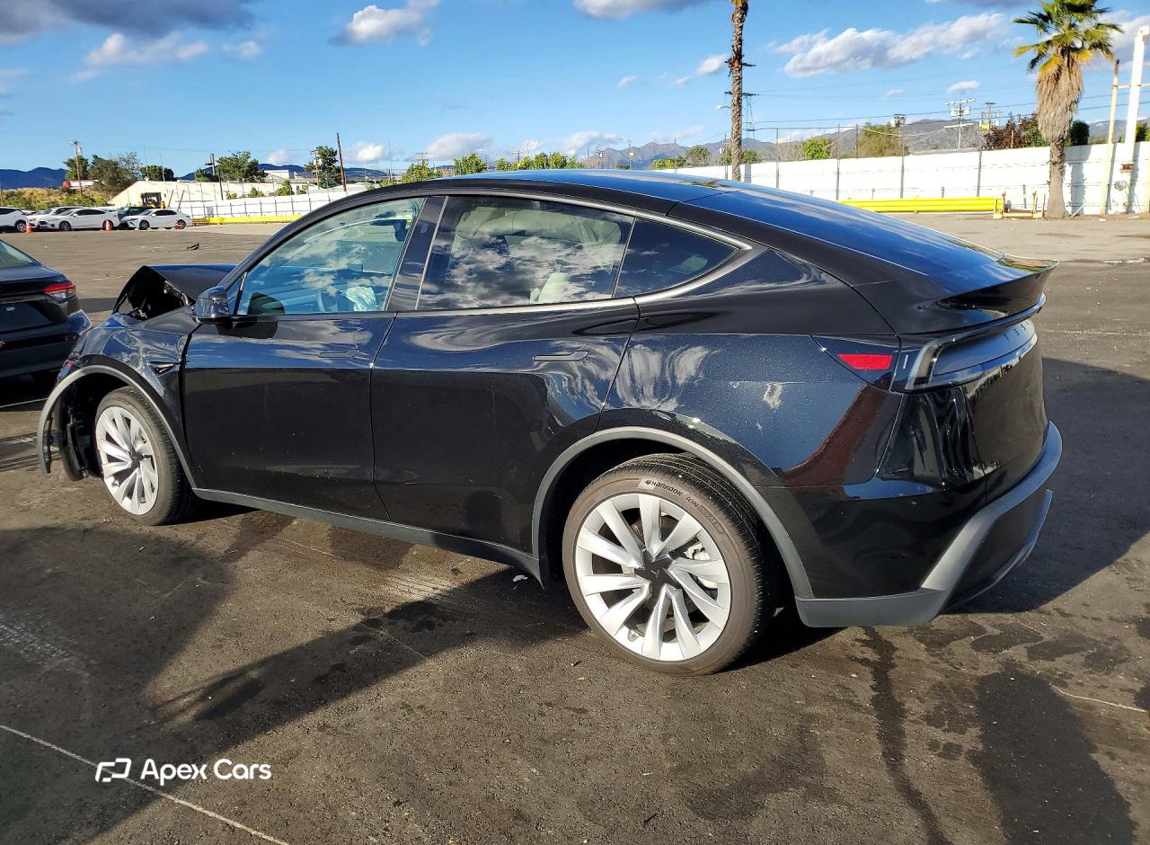 Tesla Model Y 2026