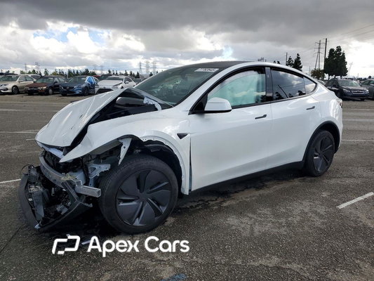 Tesla Model Y 2026 - Image 1 of 14