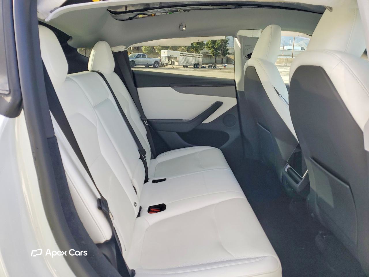 Tesla Model Y 2026