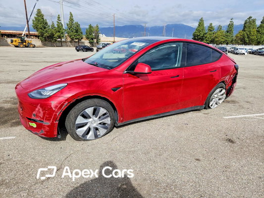 Tesla Model Y 2023 - Image 1 of 14