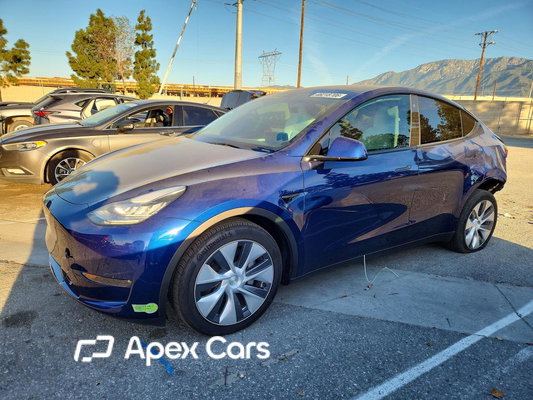 Tesla Model Y 2023 - Zdjęcie 1 z 14