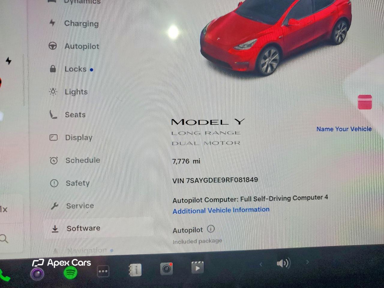 Tesla Model Y 2024