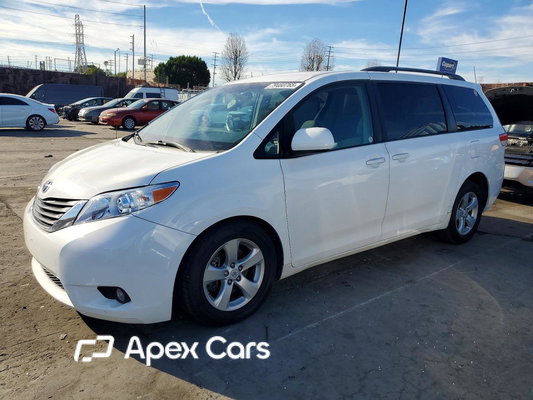 Toyota Sienna 2012 - Image 1 of 13