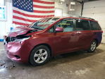 Toyota Sienna 2011