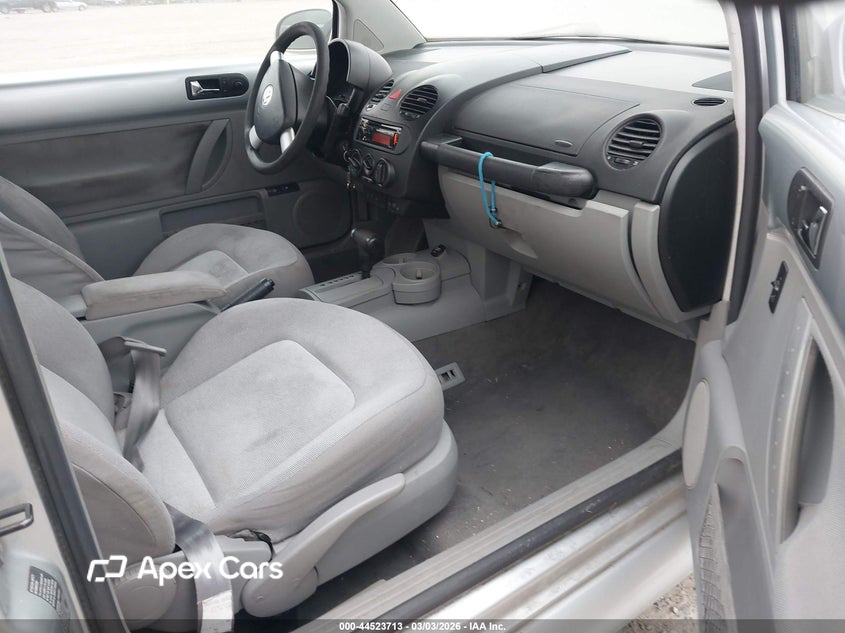 Volkswagen Beetle 2004